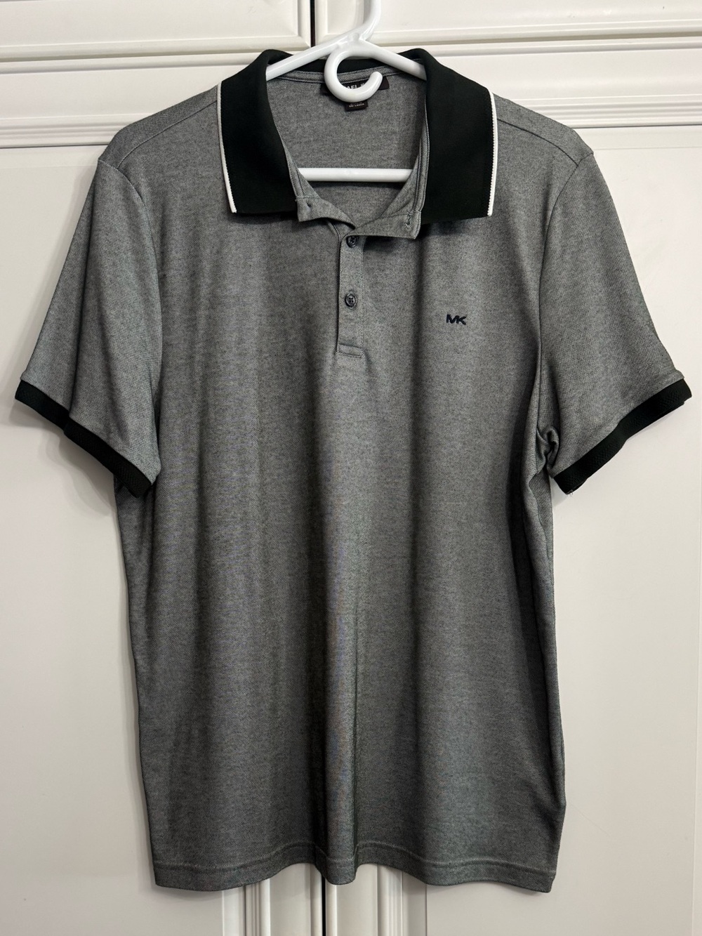 Michael Kors Men's Size Large Short Sleeve Gray Polo Shirt with Black Trim Golf